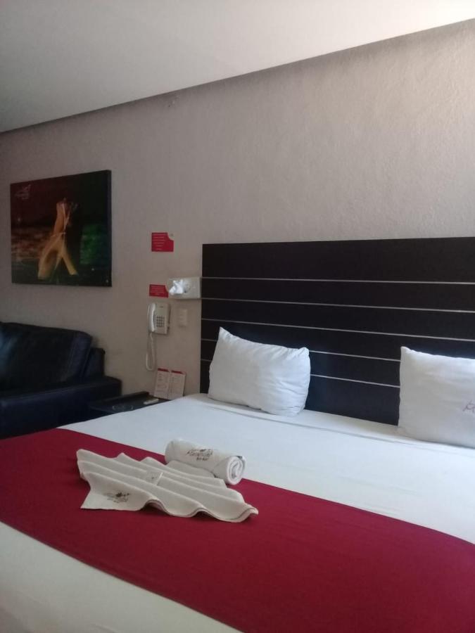 Auto Hotel Las Maravillas Santa Cruz Xoxocotlan Екстер'єр фото
